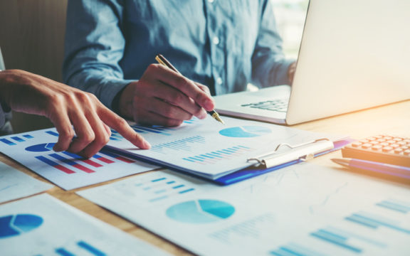 5 Ways to Keep Your Startup Afloat Financially