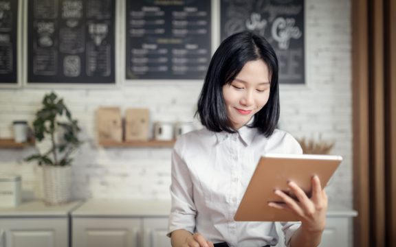 5 Ways to Establish Cash Flow When Starting A New Business